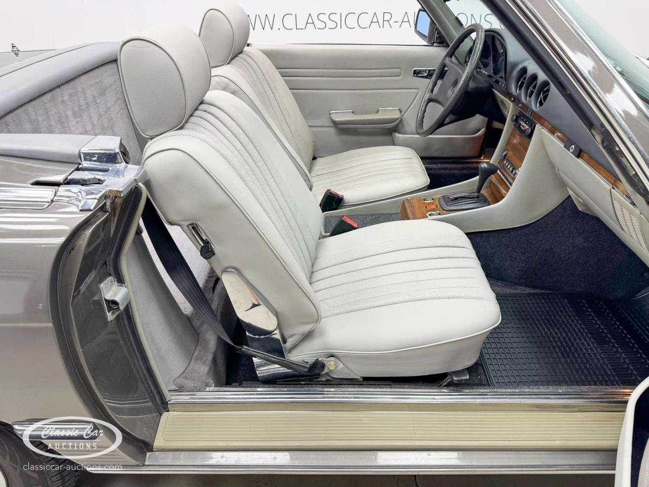 1982 Mercedes - Benz 380