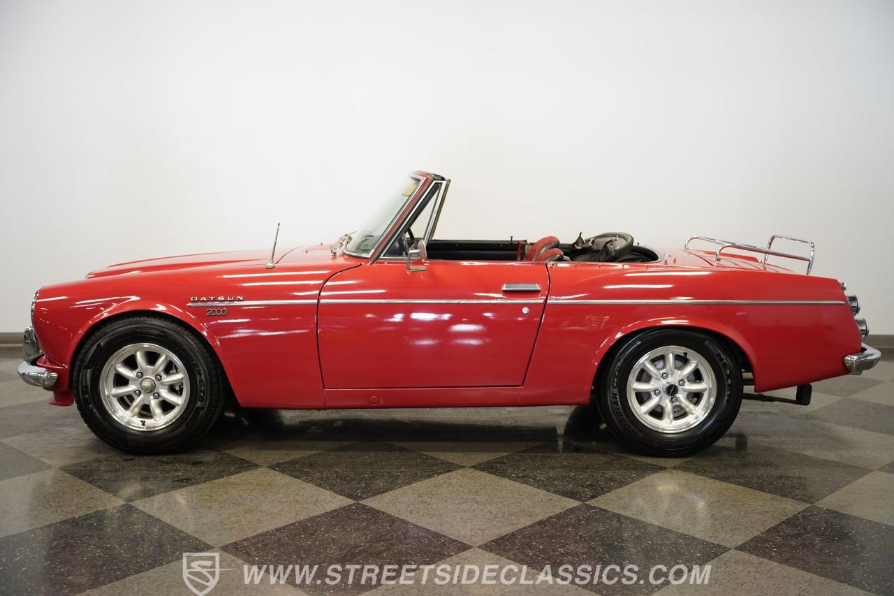 1969 Datsun 2000