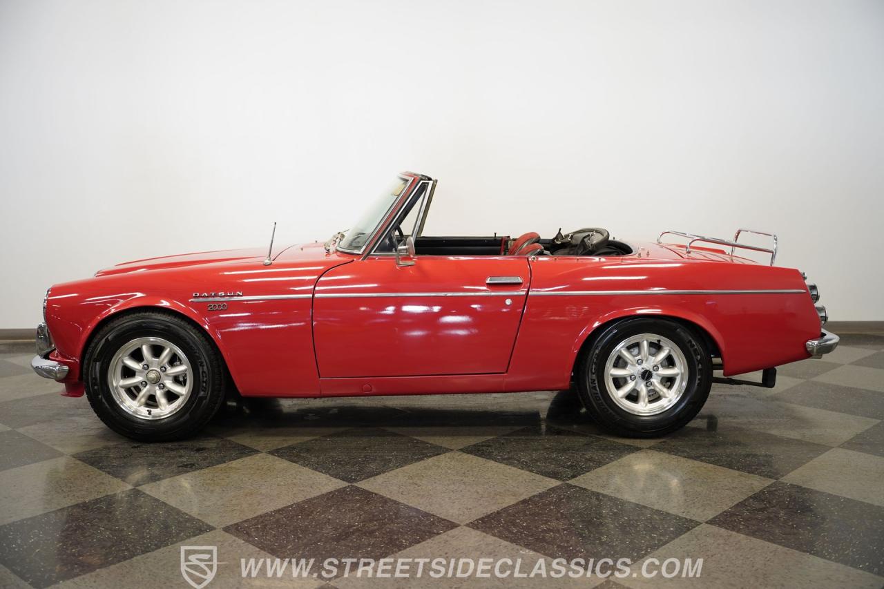 1969 Datsun 2000