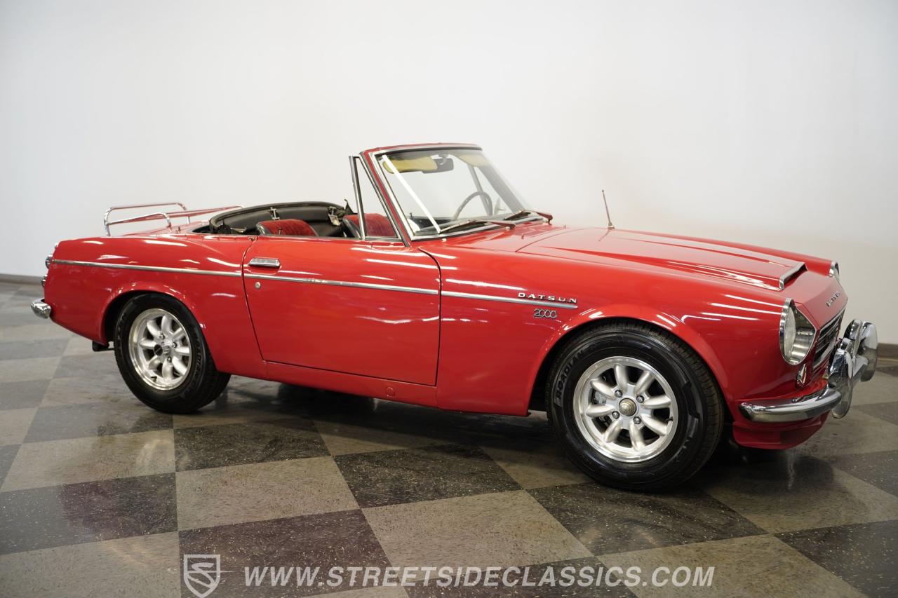 1969 Datsun 2000