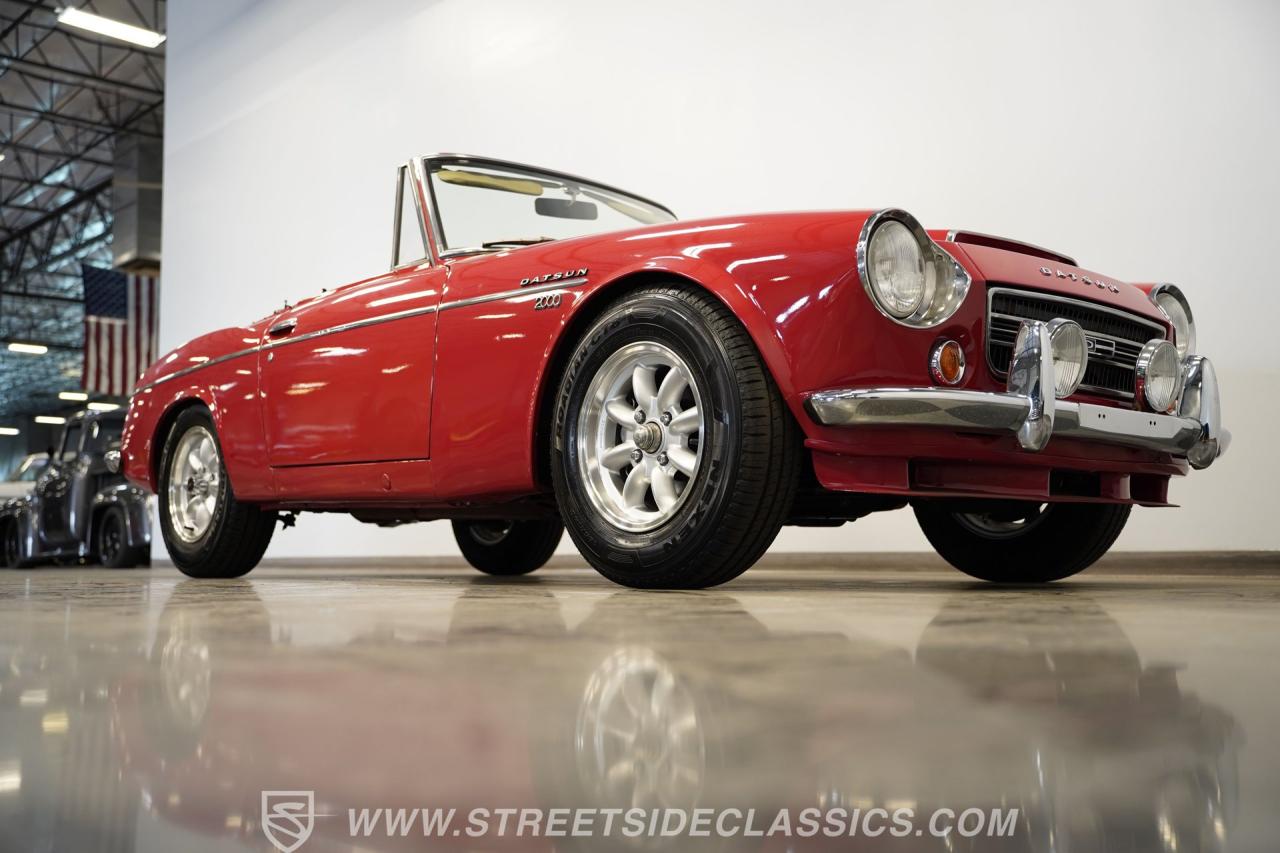1969 Datsun 2000