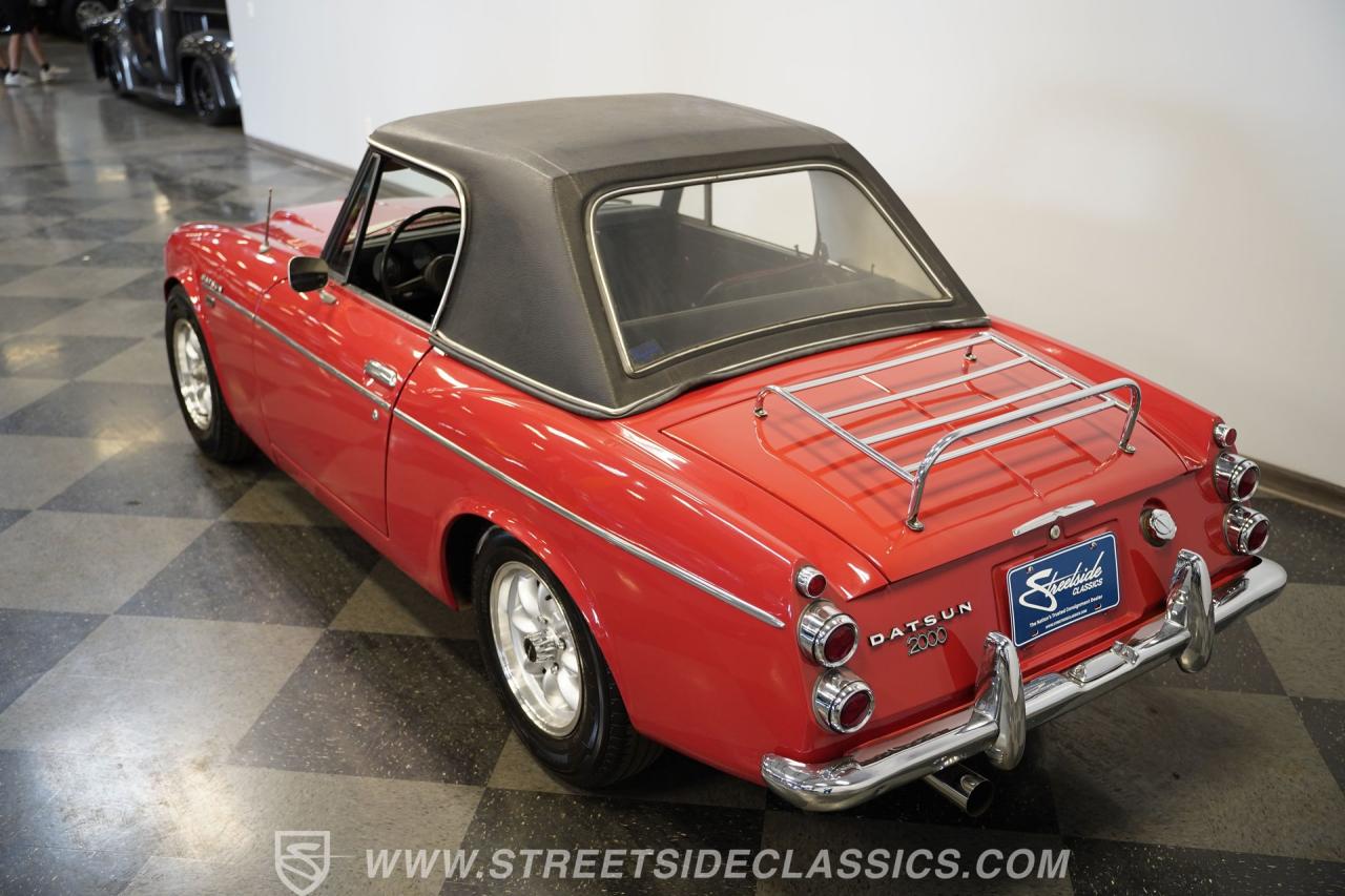 1969 Datsun 2000