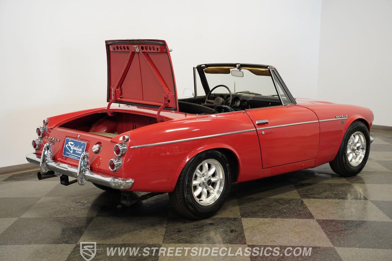 1969 Datsun 2000