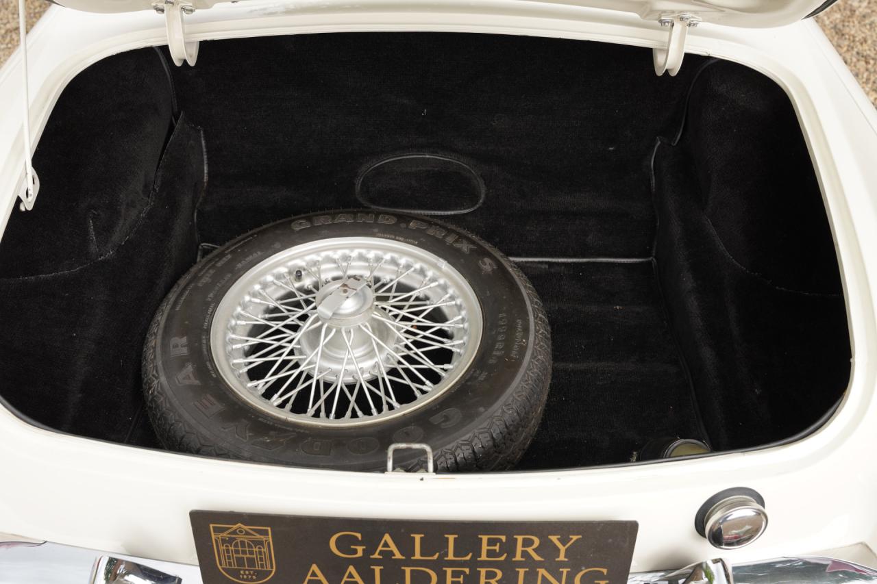 1966 MG B MkI Roadster &ldquo;The steel-dash&rdquo;