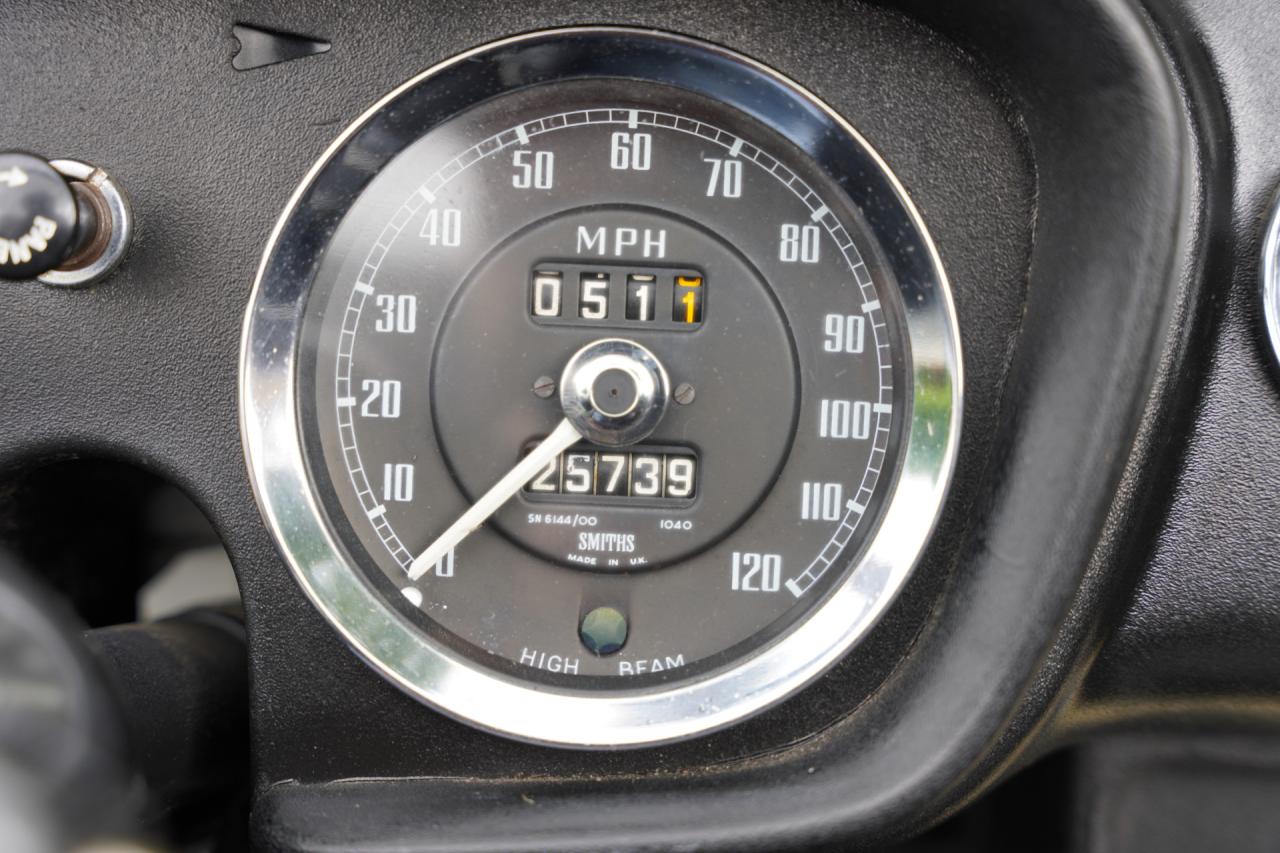 1966 MG B MkI Roadster &ldquo;The steel-dash&rdquo;
