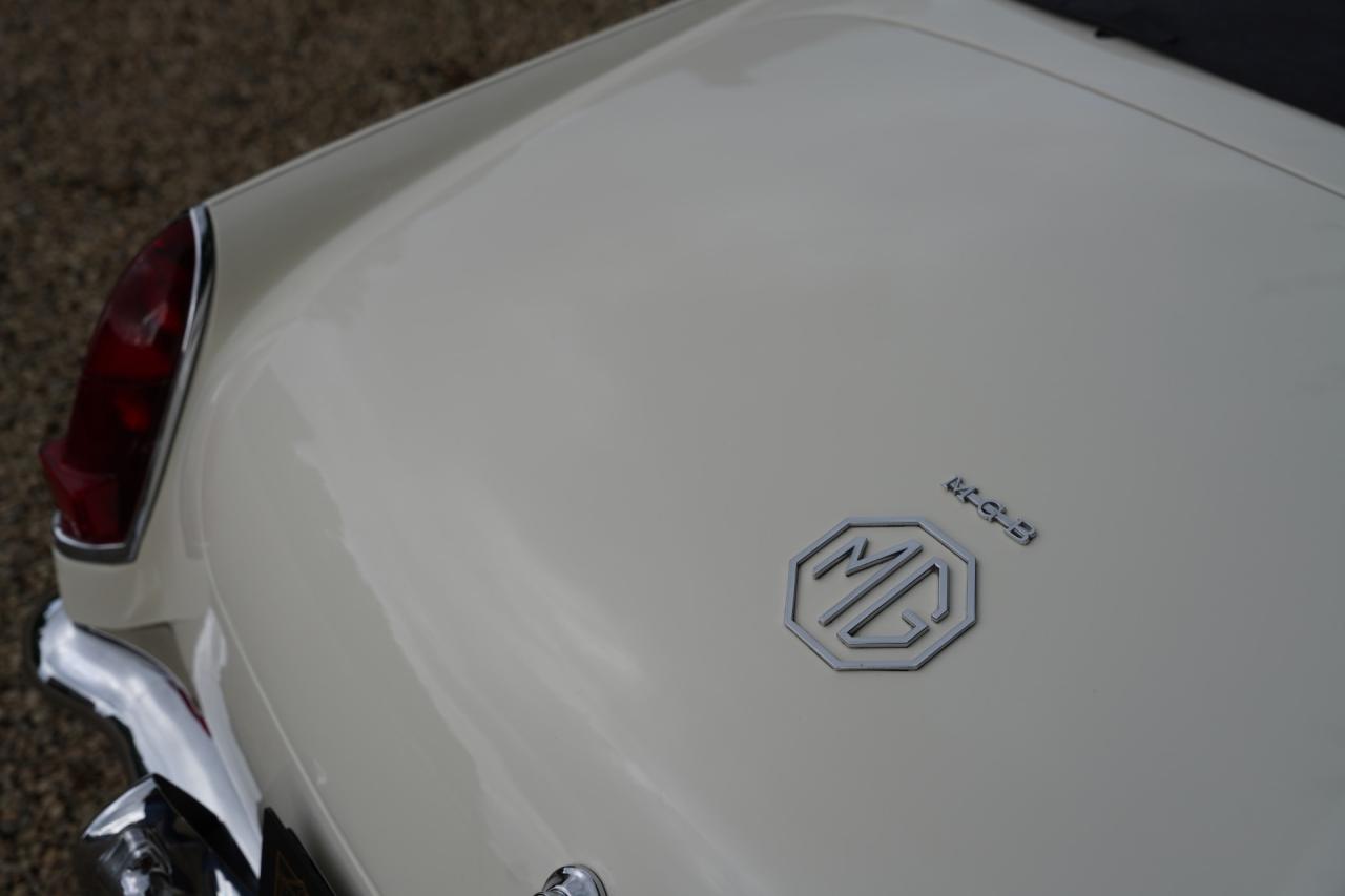 1966 MG B MkI Roadster &ldquo;The steel-dash&rdquo;