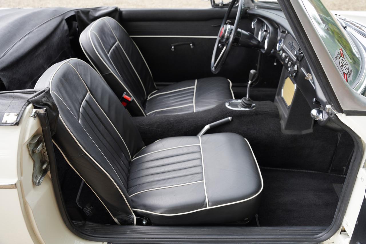 1966 MG B MkI Roadster &ldquo;The steel-dash&rdquo;