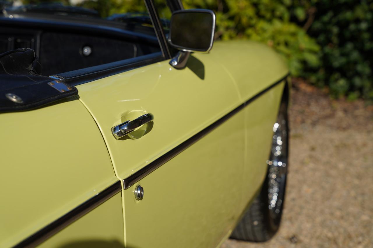 1977 MG B Roadster Overdrive