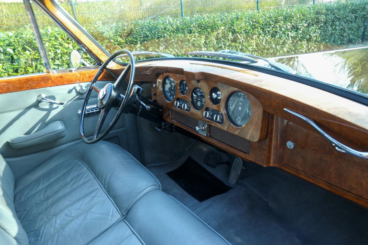 1962 Rolls - Royce Phantom V by James Young &ldquo;The Paris Salon-Porte de Versailles&rdquo;