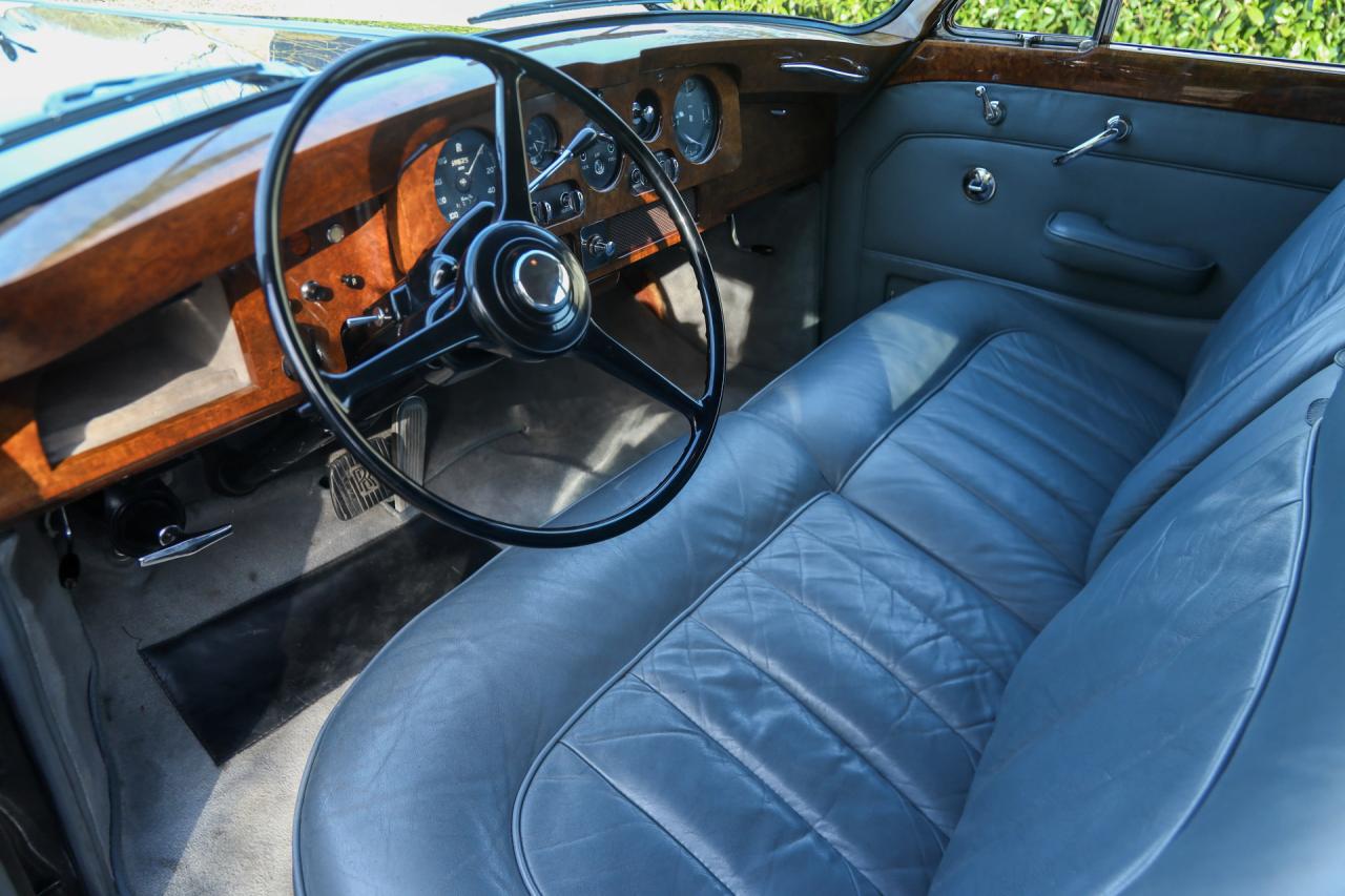 1962 Rolls - Royce Phantom V by James Young &ldquo;The Paris Salon-Porte de Versailles&rdquo;