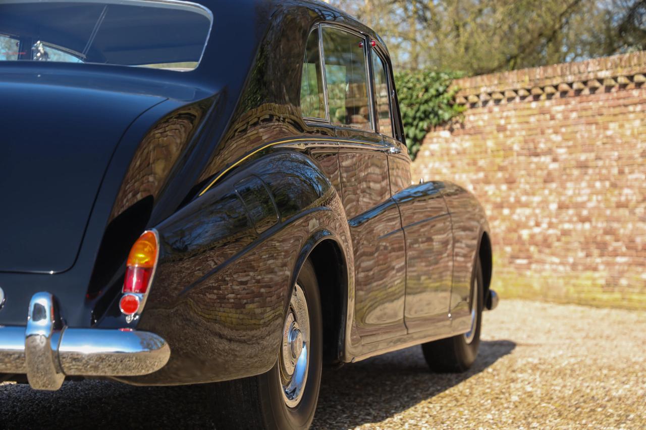1962 Rolls - Royce Phantom V by James Young &ldquo;The Paris Salon-Porte de Versailles&rdquo;