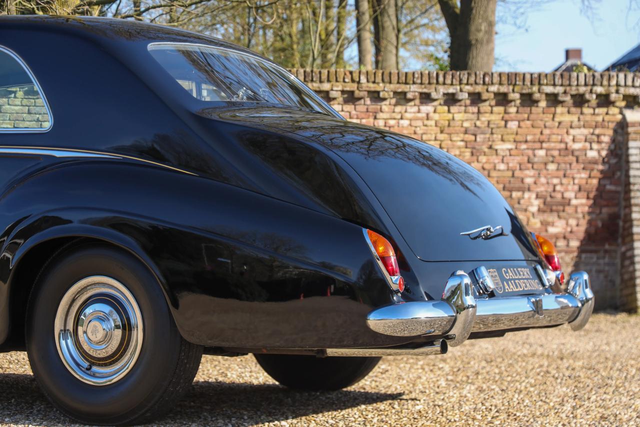 1962 Rolls - Royce Phantom V by James Young &ldquo;The Paris Salon-Porte de Versailles&rdquo;
