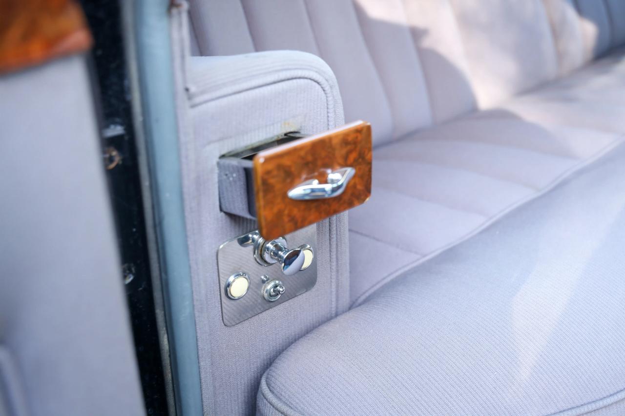 1962 Rolls - Royce Phantom V by James Young &ldquo;The Paris Salon-Porte de Versailles&rdquo;