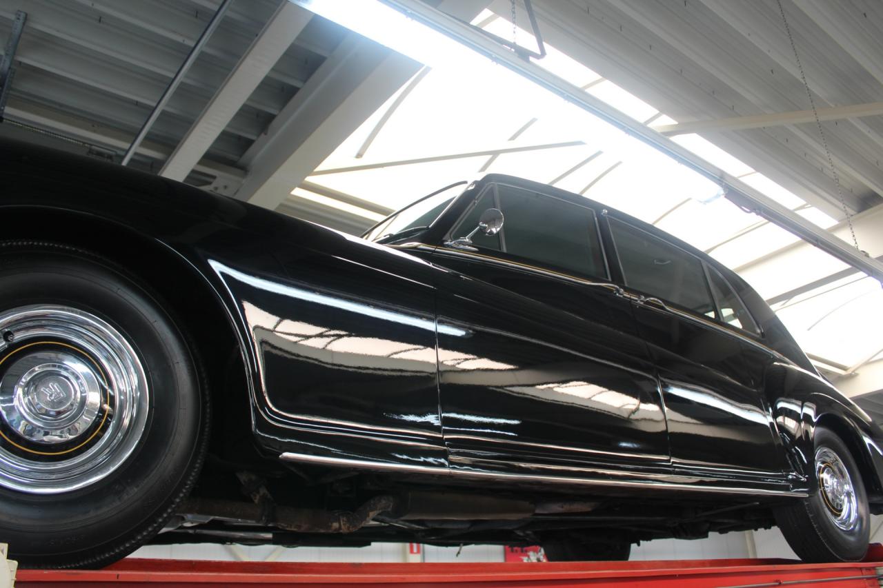 1962 Rolls - Royce Phantom V by James Young &ldquo;The Paris Salon-Porte de Versailles&rdquo;