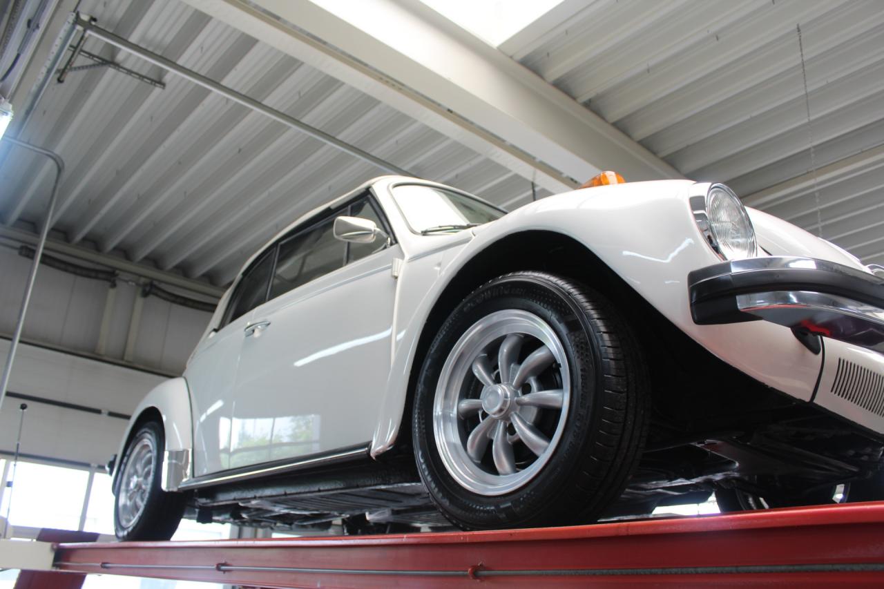 1977 Volkswagen Beetle 1303 Convertible &ldquo;Champagne Limited Edition&rdquo;