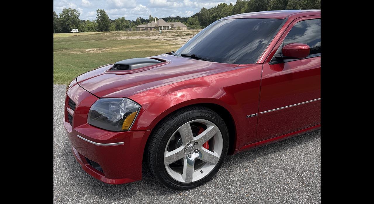 2006 Dodge MAGNUM SRT8