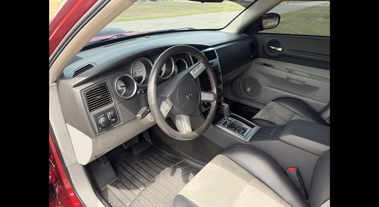 2006 Dodge MAGNUM SRT8