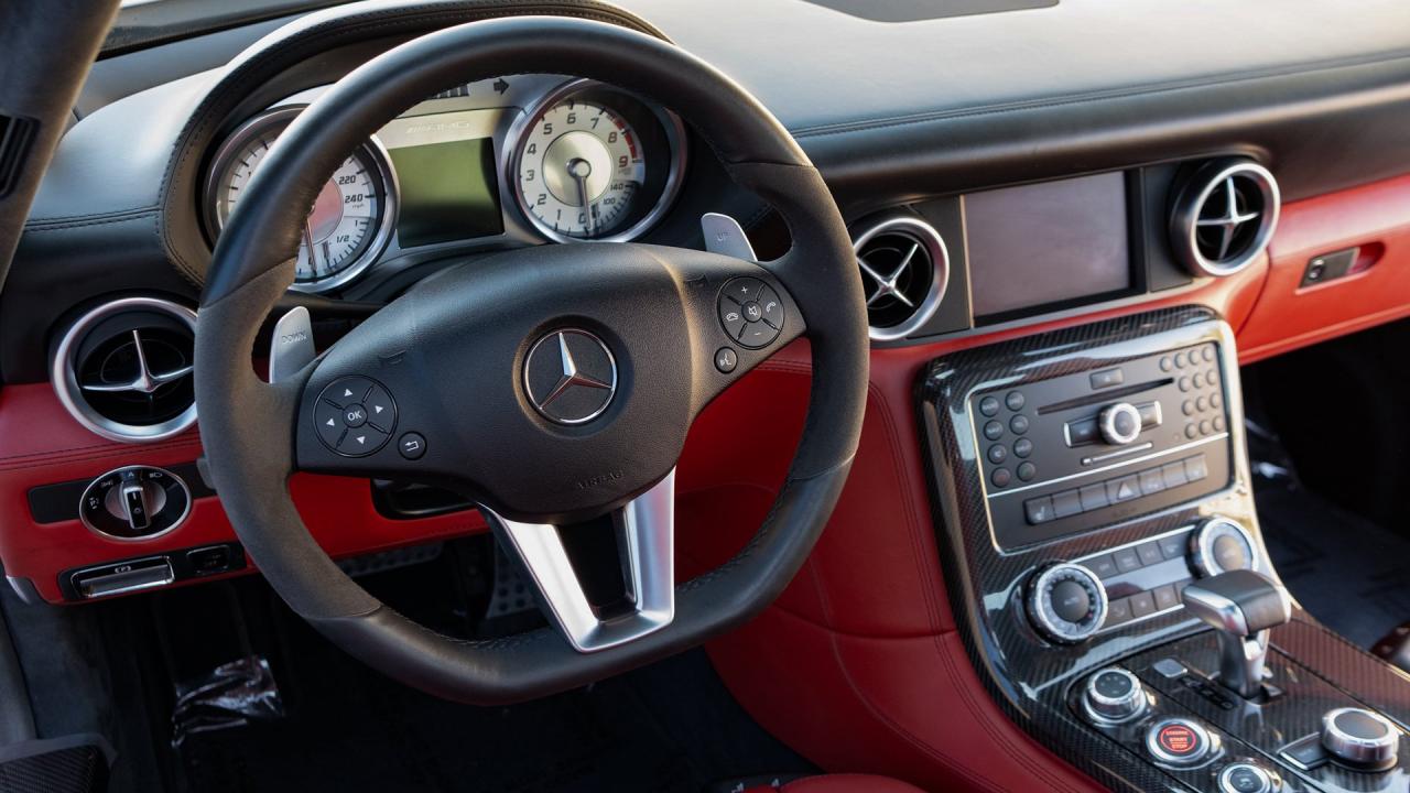 2011 Mercedes - Benz SLS AMG Coupe