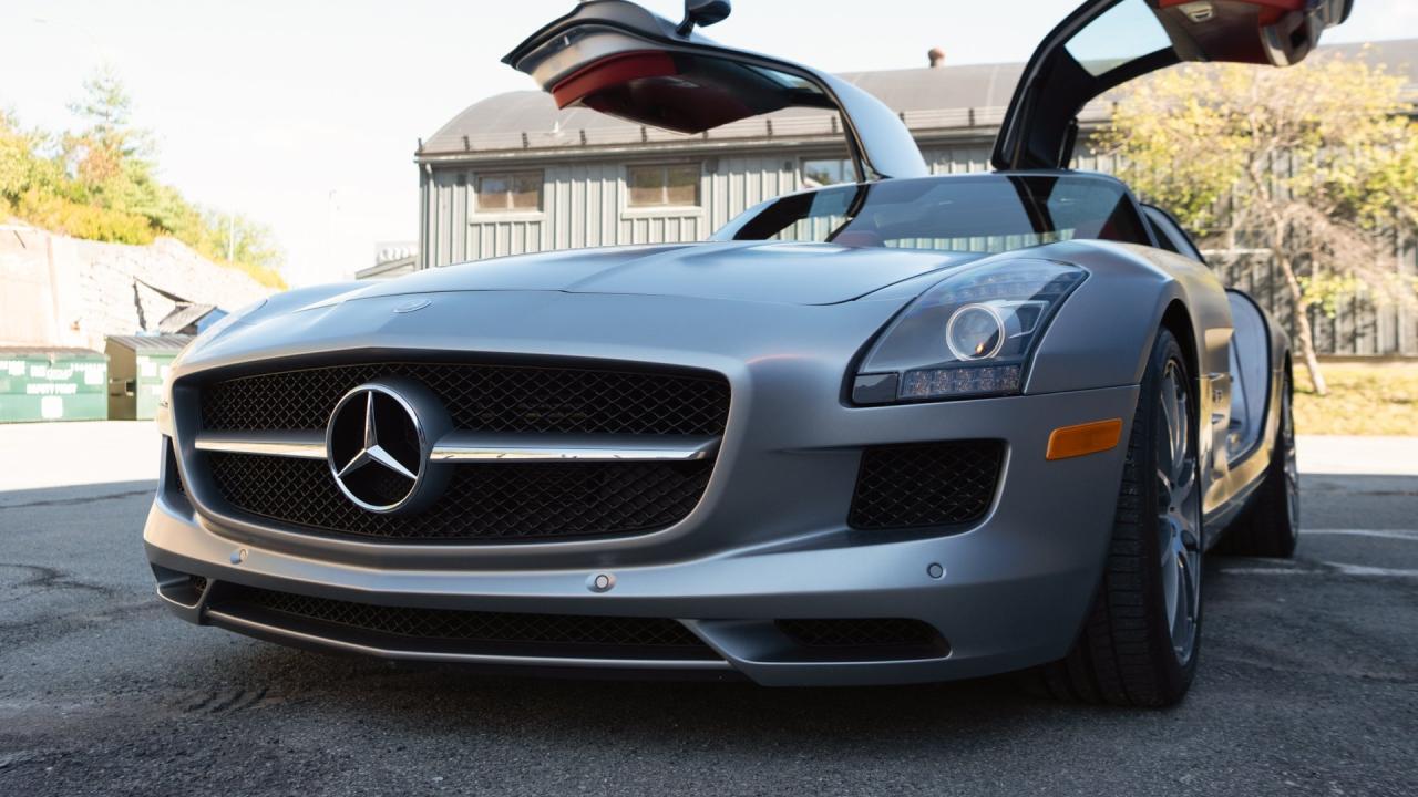 2011 Mercedes - Benz SLS AMG Coupe
