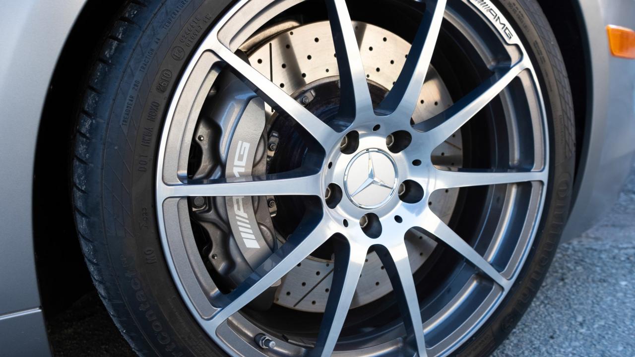 2011 Mercedes - Benz SLS AMG Coupe
