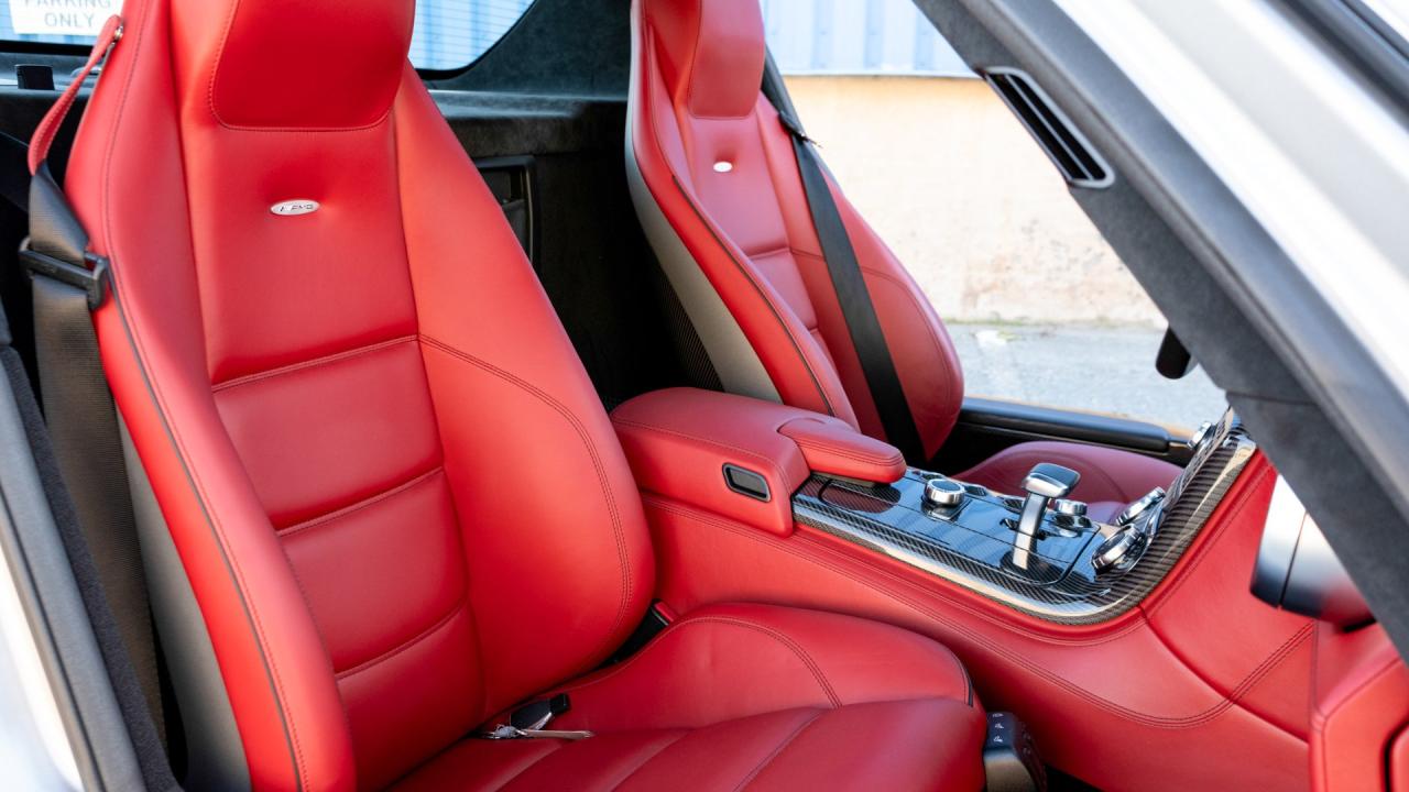 2011 Mercedes - Benz SLS AMG Coupe