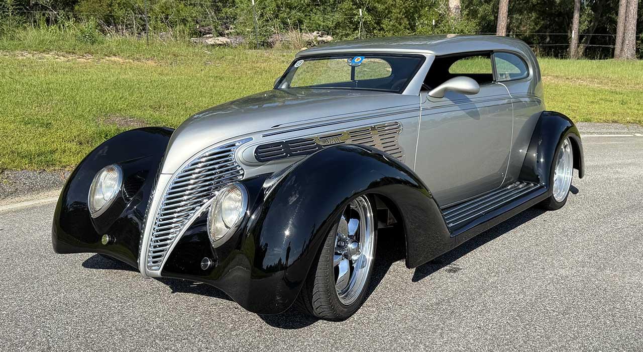 1939 Ford Deluxe