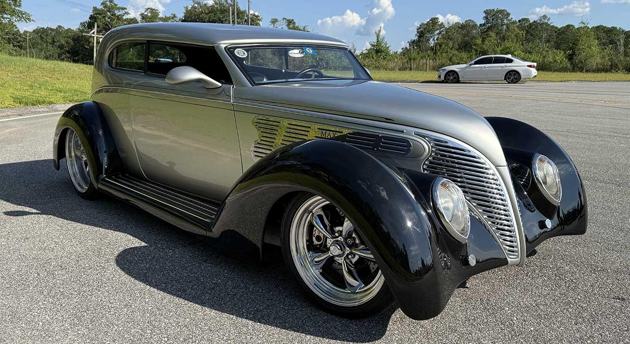 1939 Ford Deluxe
