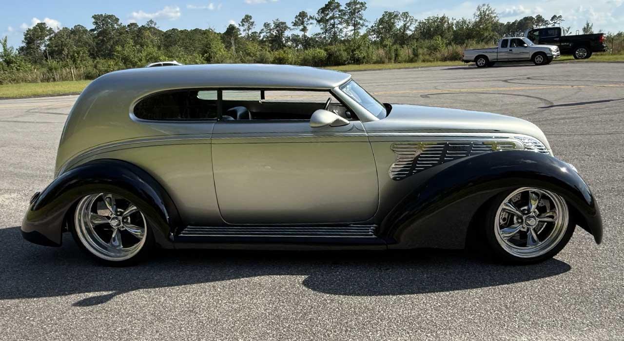1939 Ford Deluxe