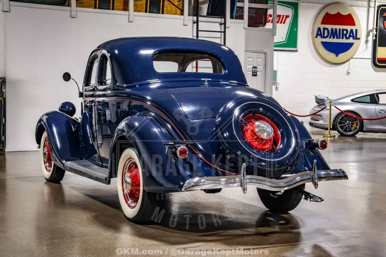 1935 Ford Model 48