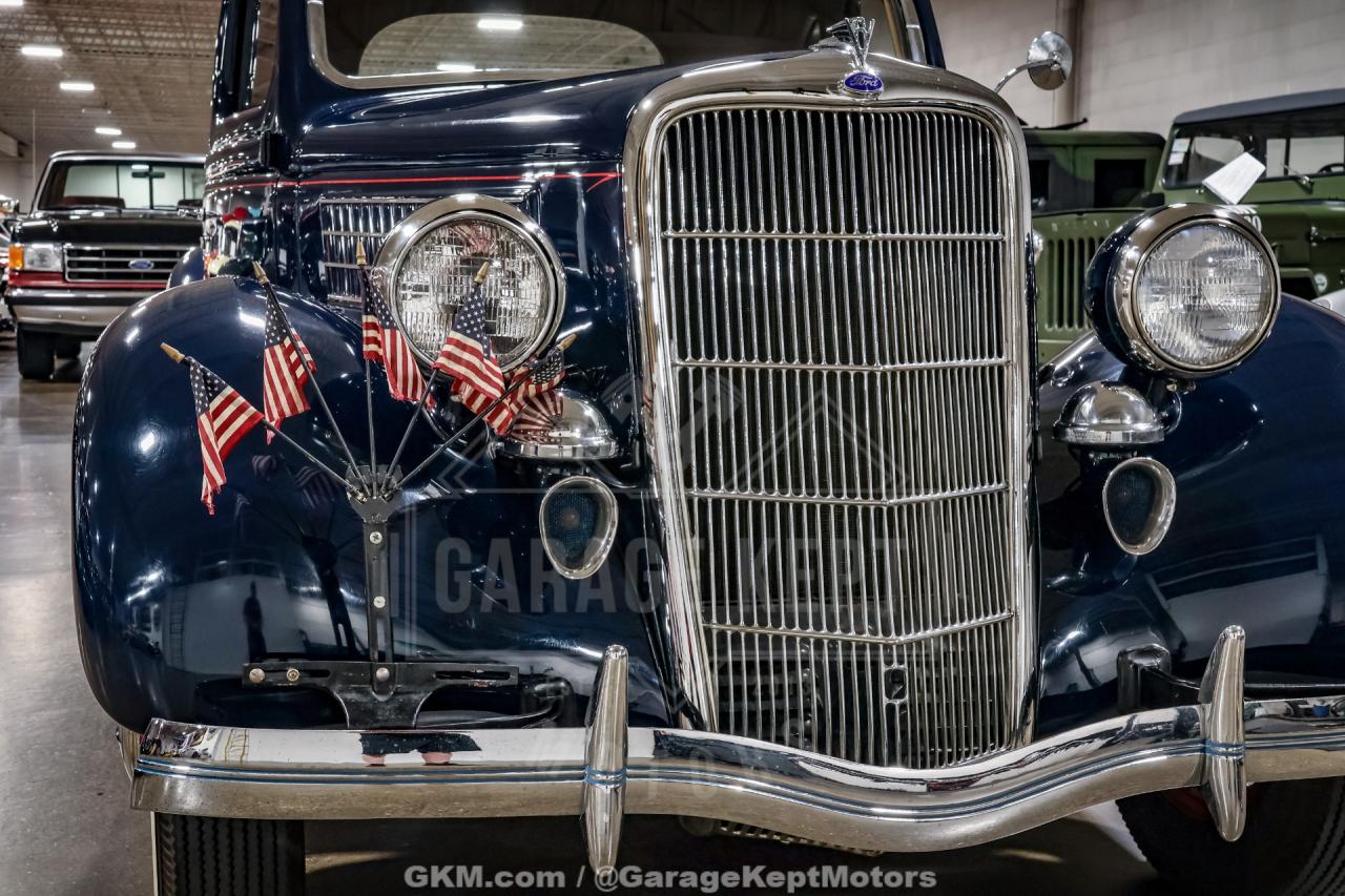 1935 Ford Model 48