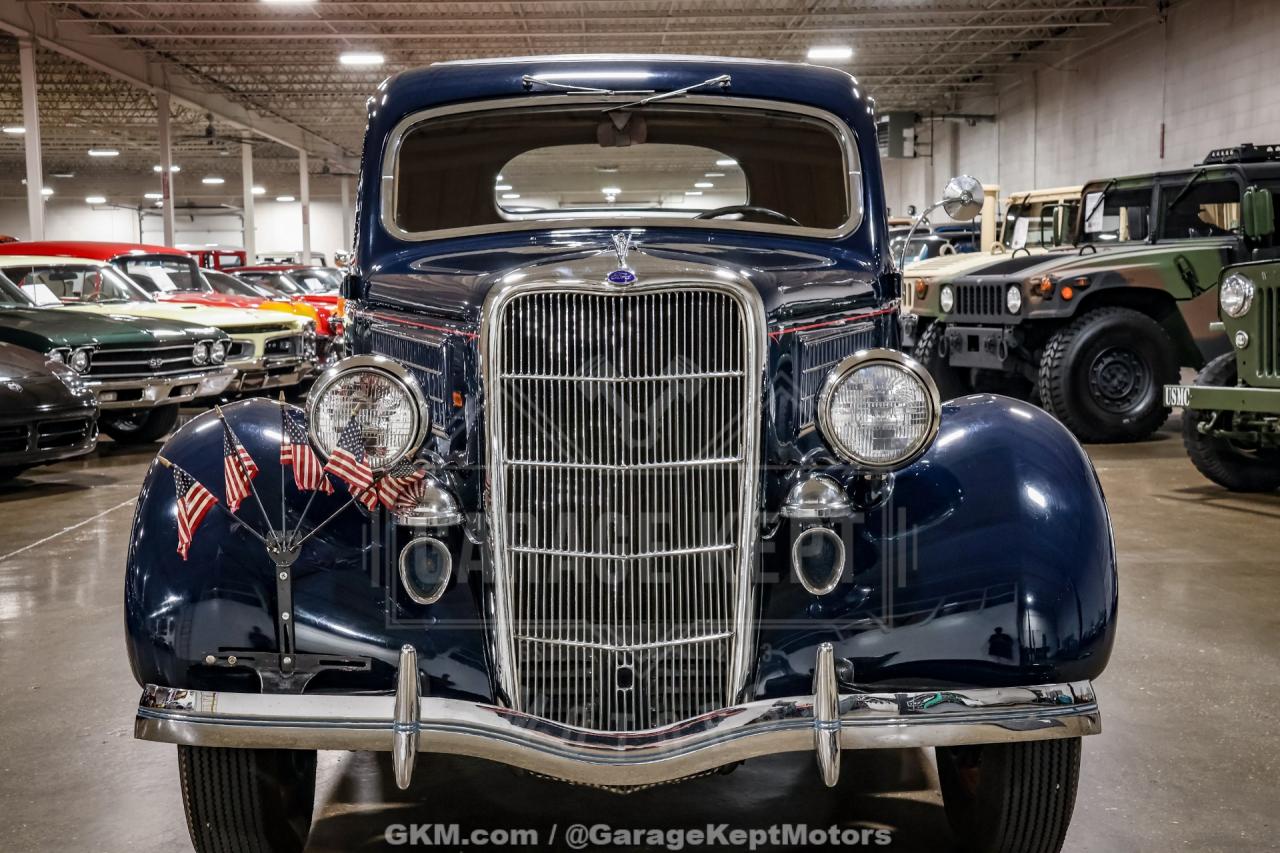 1935 Ford Model 48