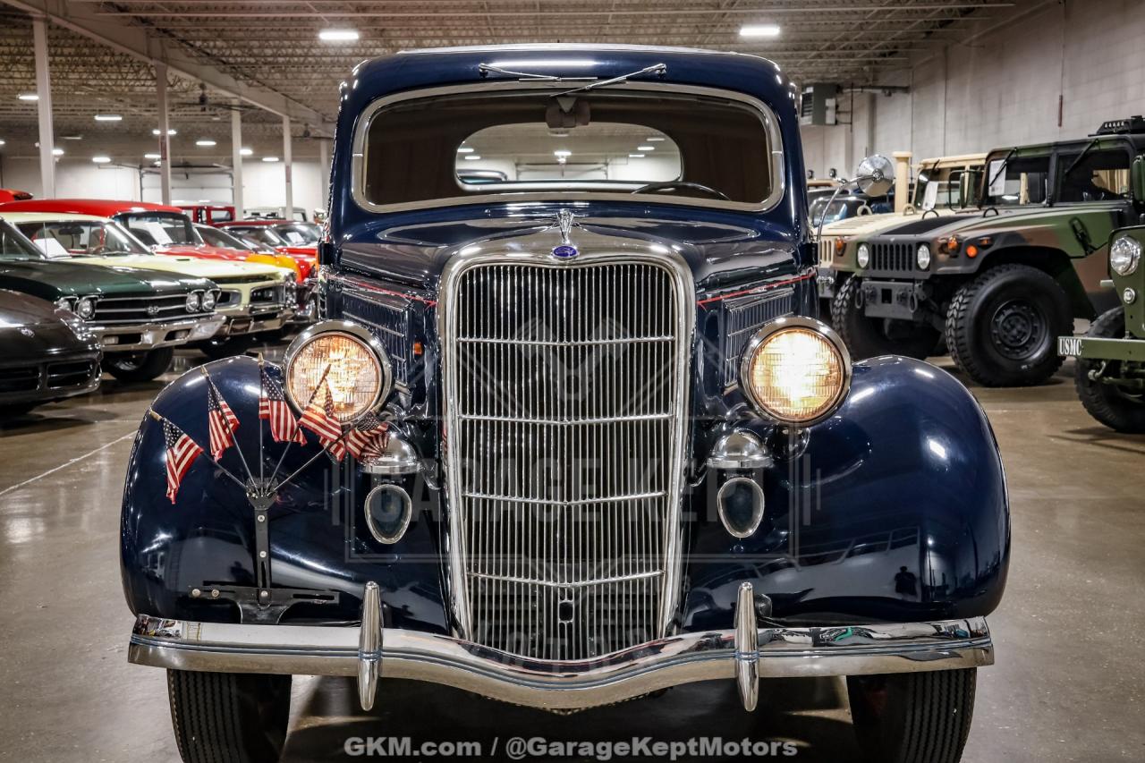 1935 Ford Model 48