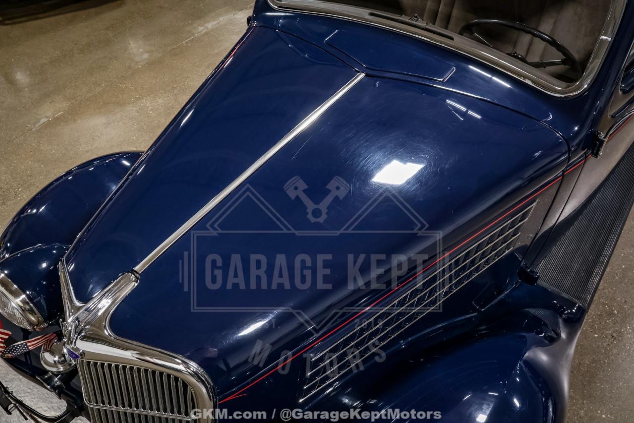 1935 Ford Model 48
