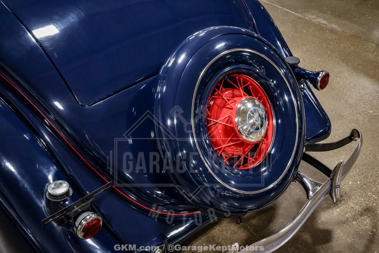 1935 Ford Model 48