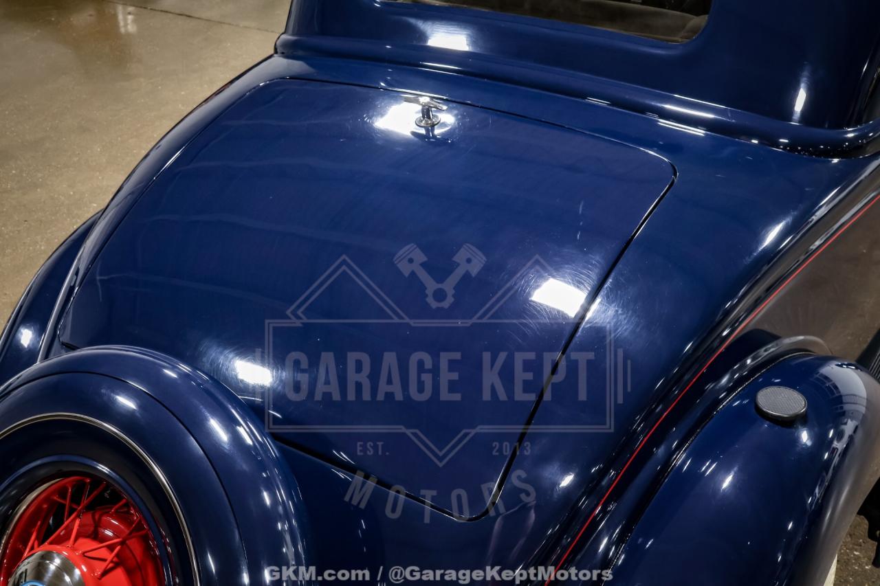 1935 Ford Model 48