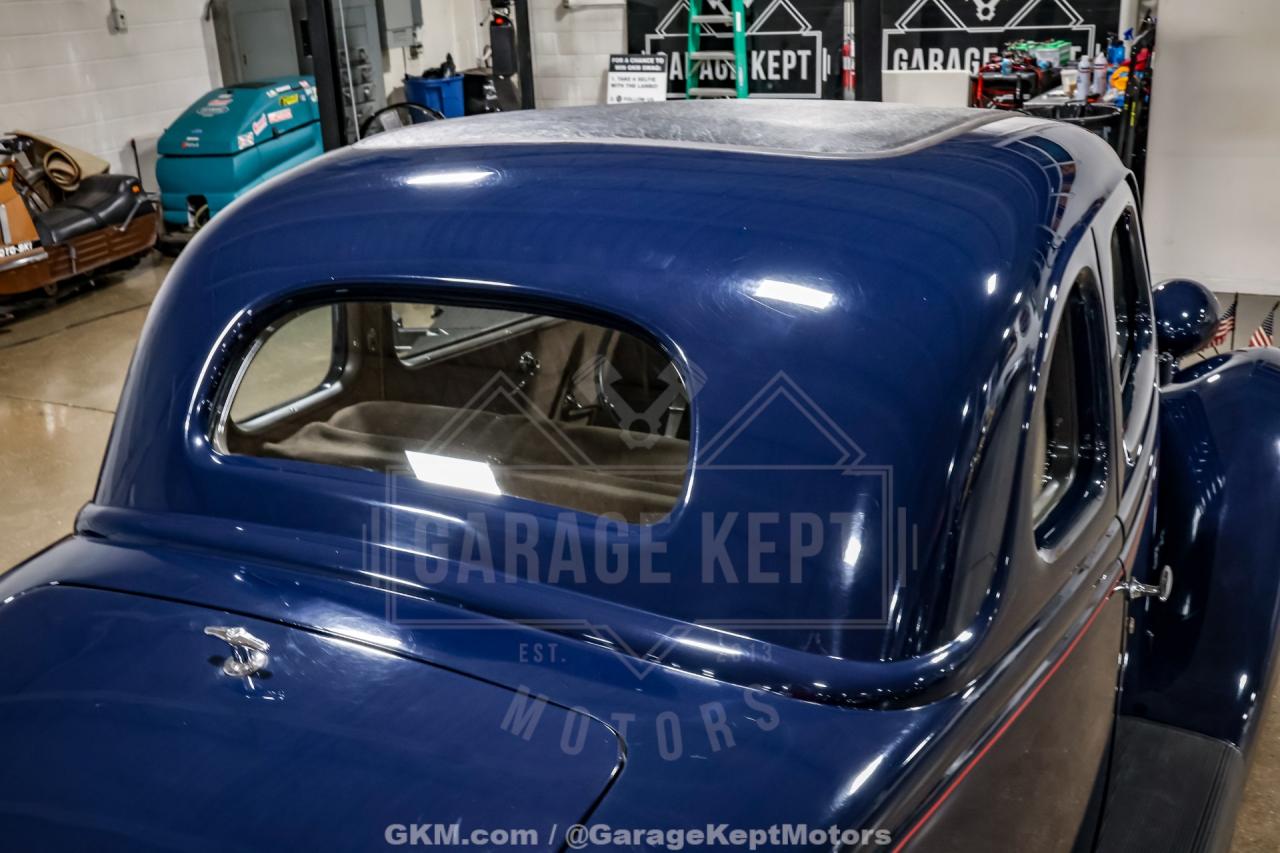 1935 Ford Model 48