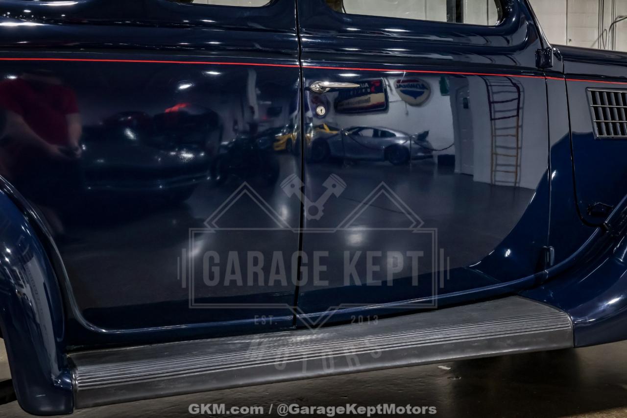 1935 Ford Model 48