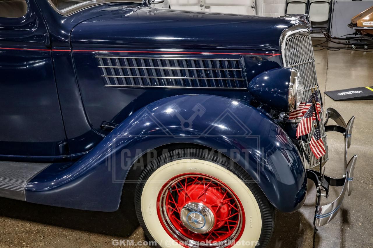 1935 Ford Model 48