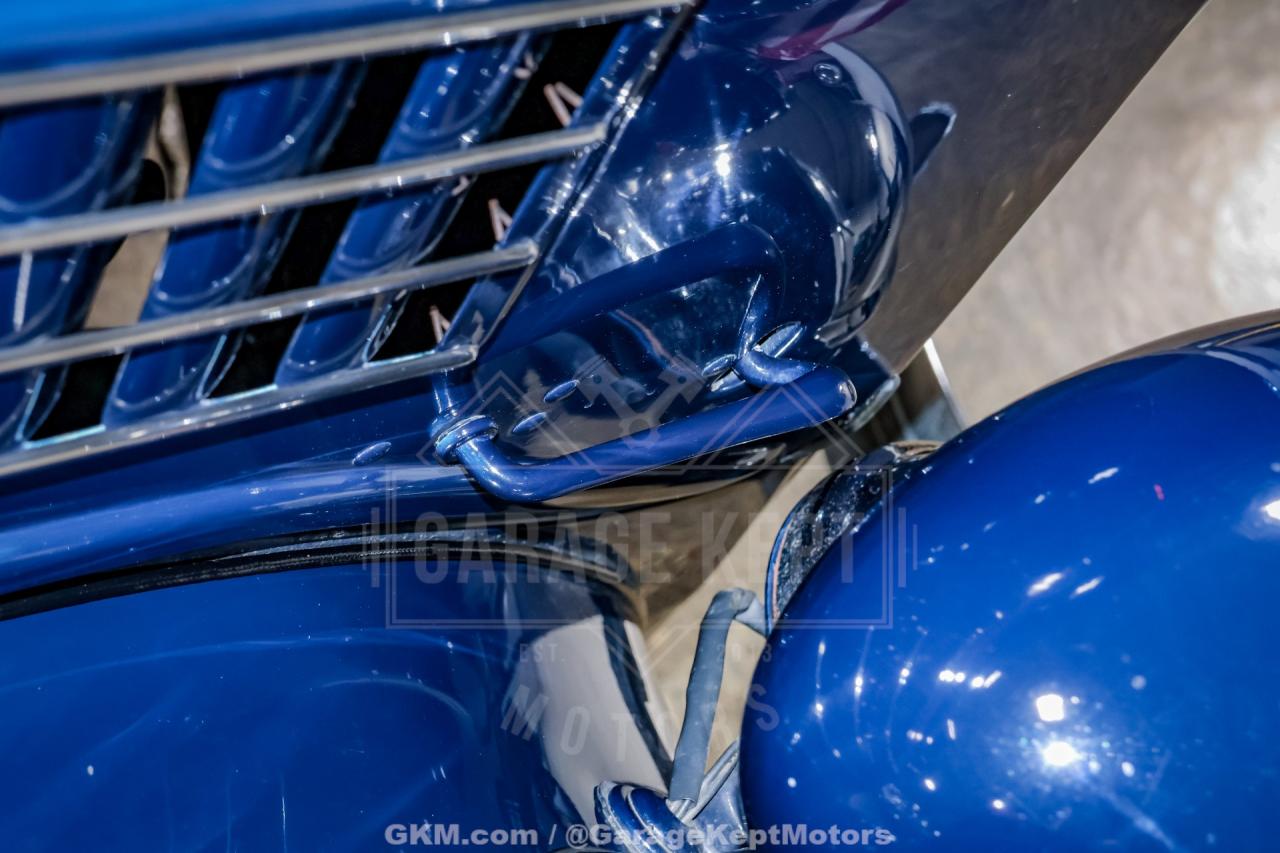 1935 Ford Model 48