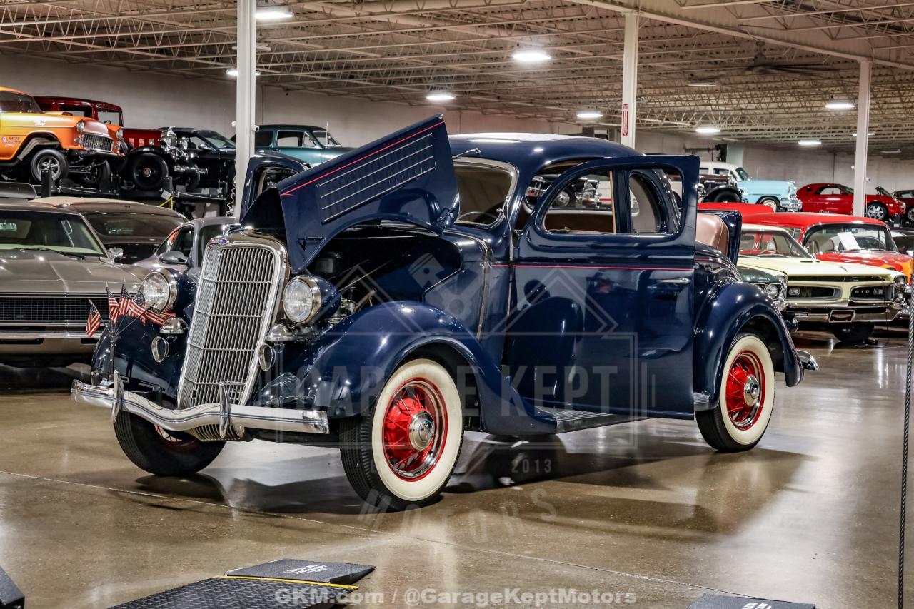 1935 Ford Model 48