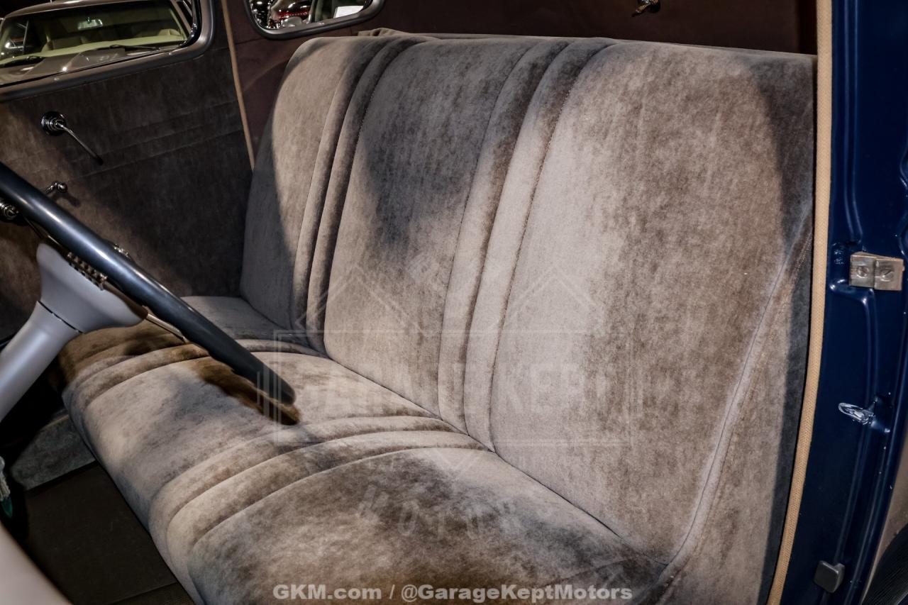 1935 Ford Model 48