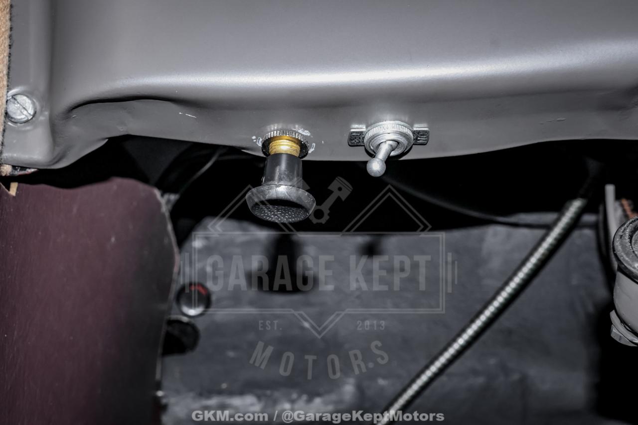 1935 Ford Model 48