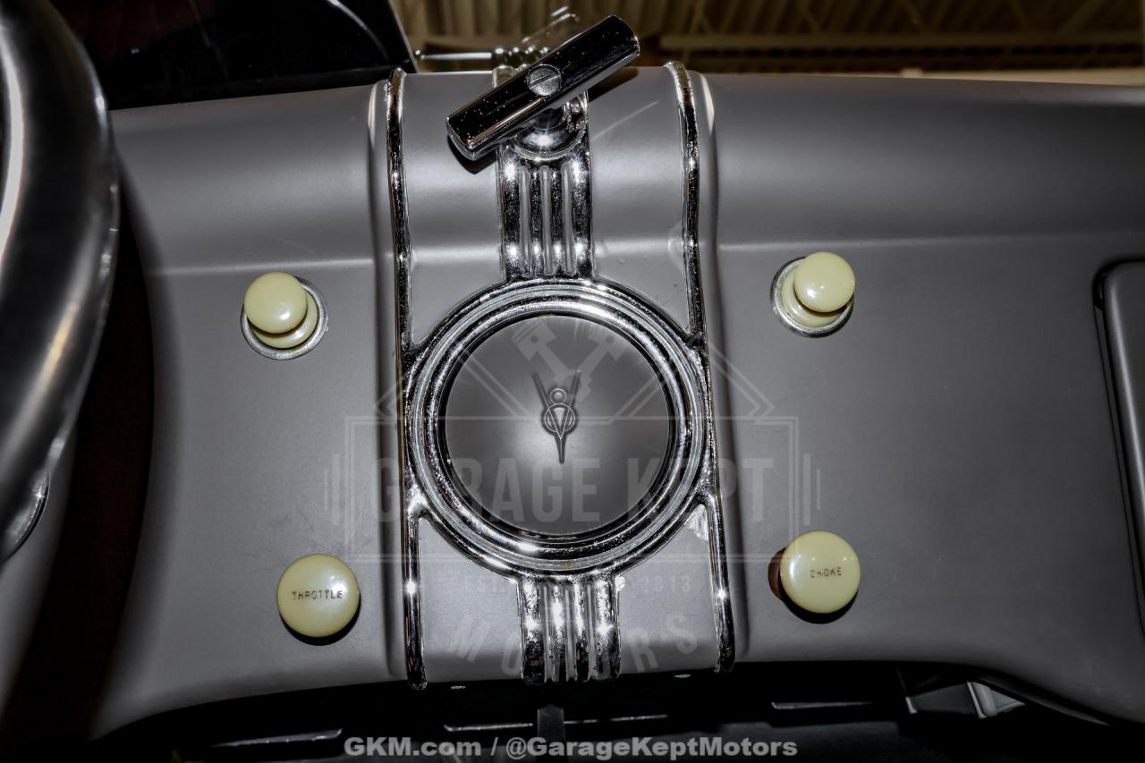 1935 Ford Model 48