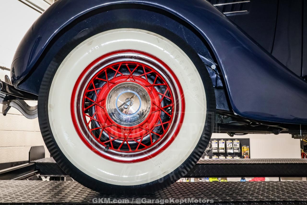 1935 Ford Model 48