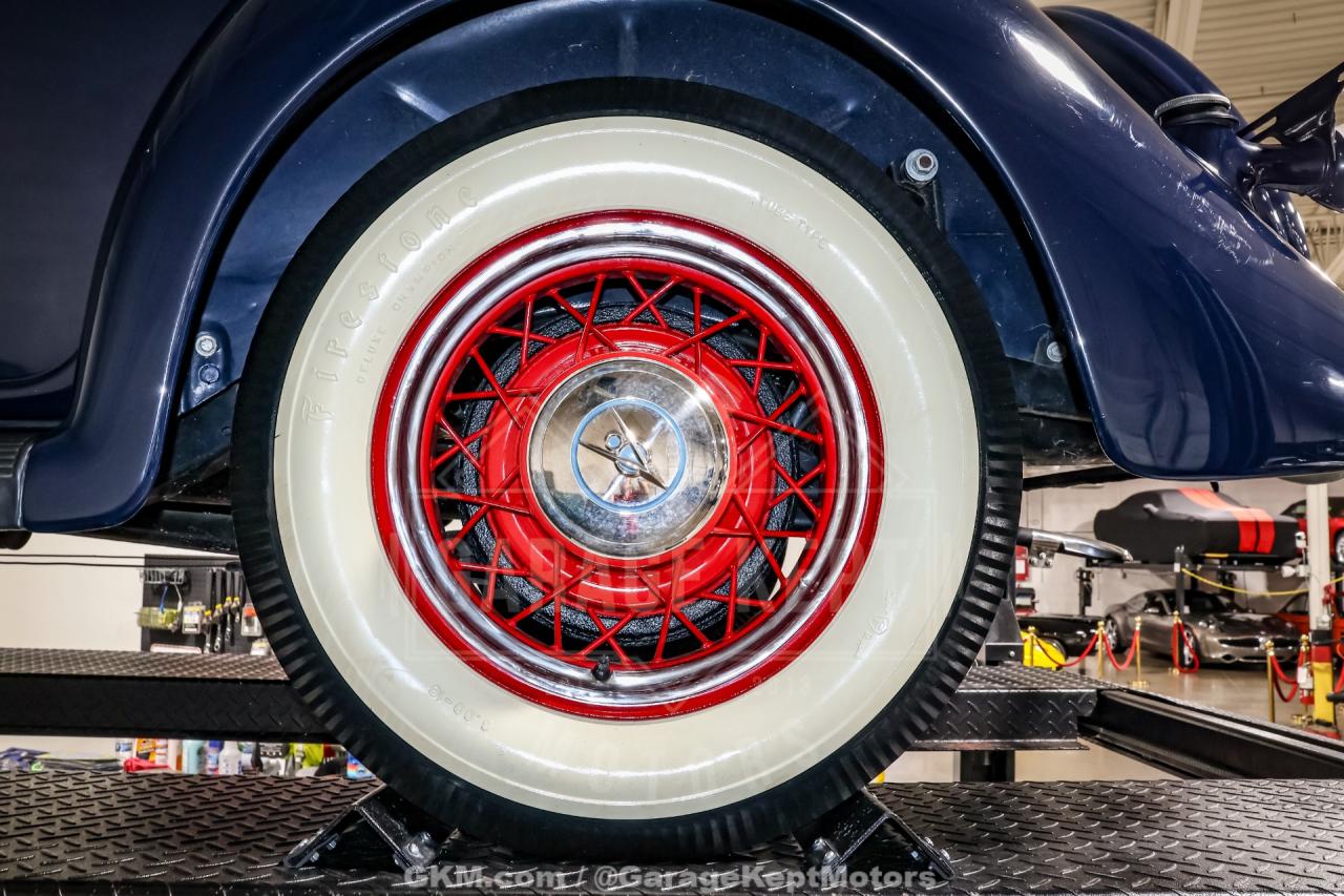 1935 Ford Model 48