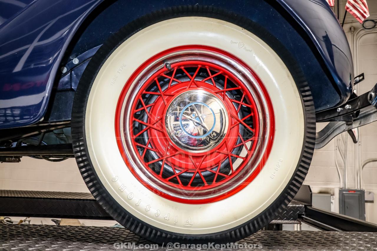 1935 Ford Model 48