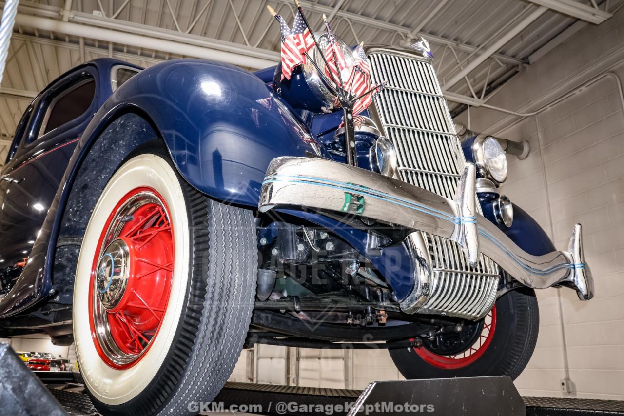 1935 Ford Model 48