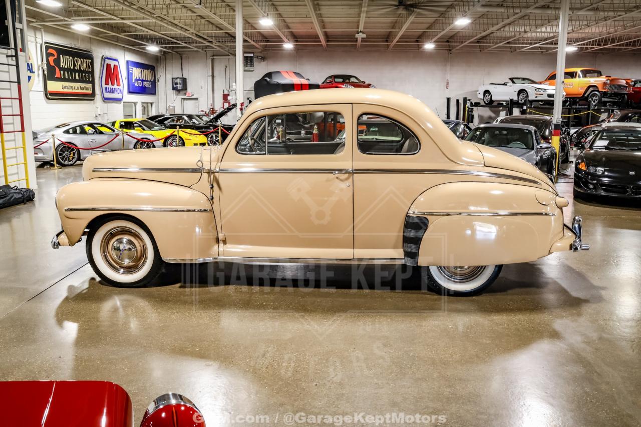 1947 Ford Deluxe