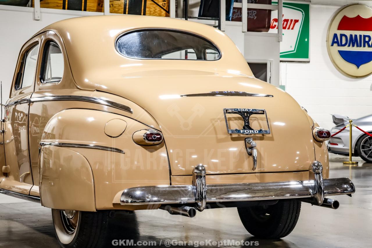 1947 Ford Deluxe