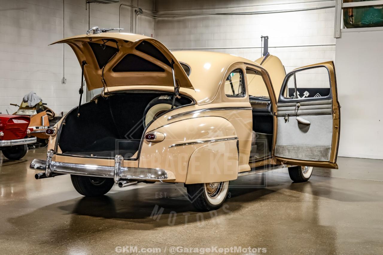 1947 Ford Deluxe